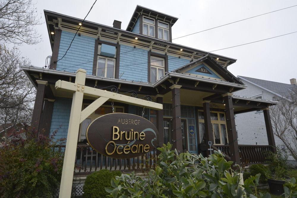 Auberge Bruine Oceane Matane Exterior photo